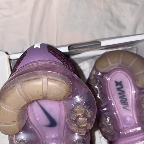 COPY - Women’s Nike Air Vapormax Flyknit - Picture 4 of 9